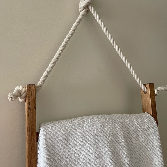 Rustic Farmhouse Style Shower Rack - Picture 7 of 8
